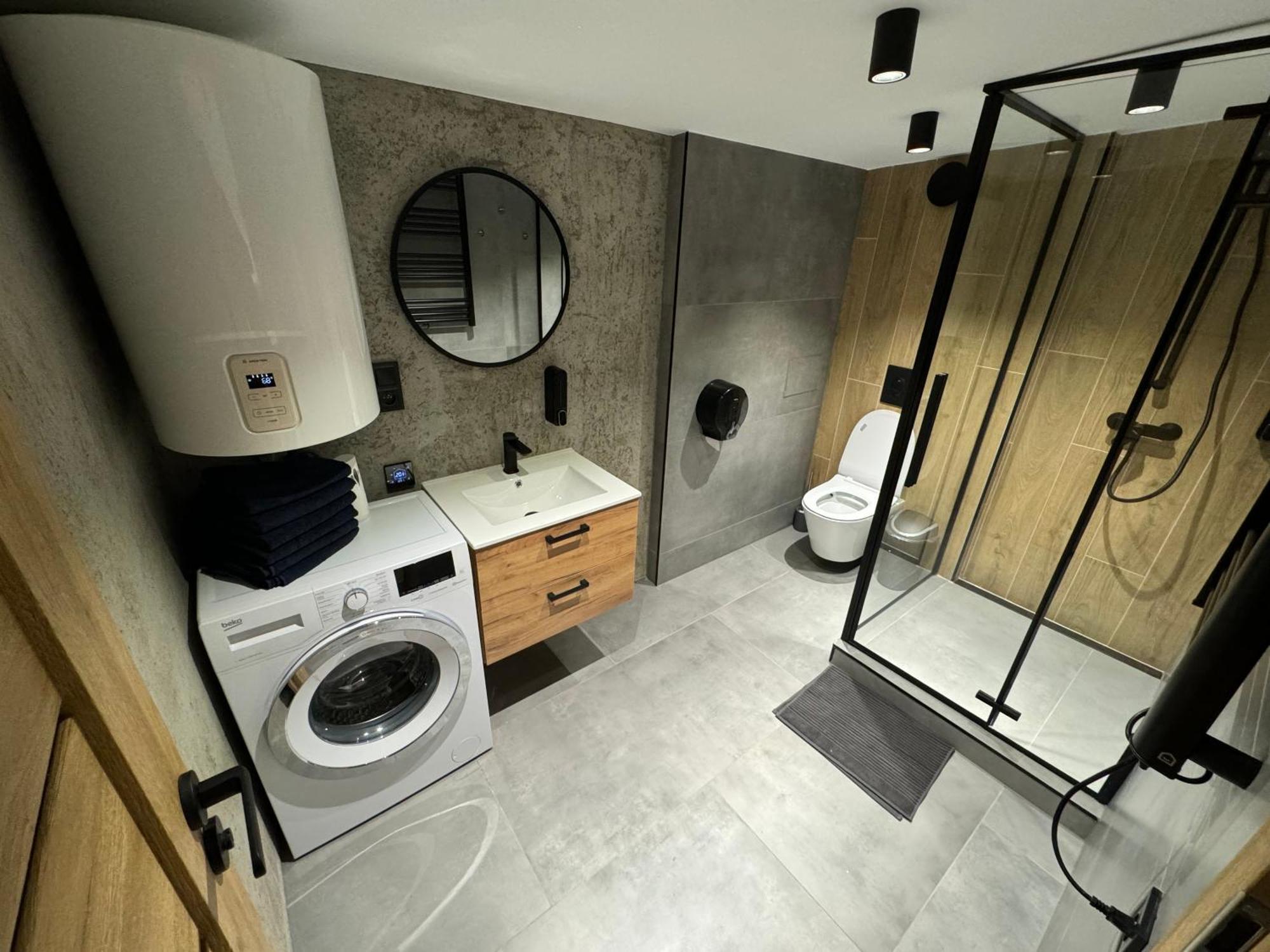 Gray Apartment 24H - Parking On The Street Katowice Bagian luar foto
