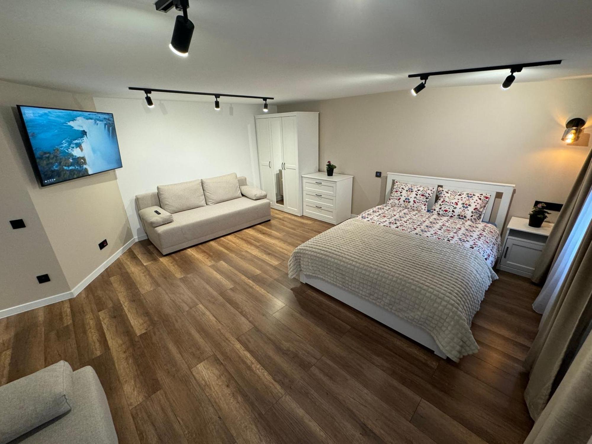 Gray Apartment 24H - Parking On The Street Katowice Bagian luar foto